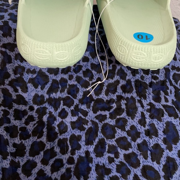 Bebe Malaga slides!! NWT - Picture 2 of 3